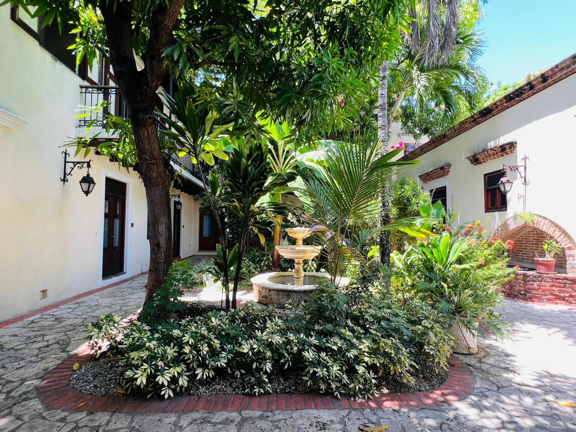 Апарт отель Paseo Colonial - Sanctuary #2 Санто-Доминго Экстерьер фото